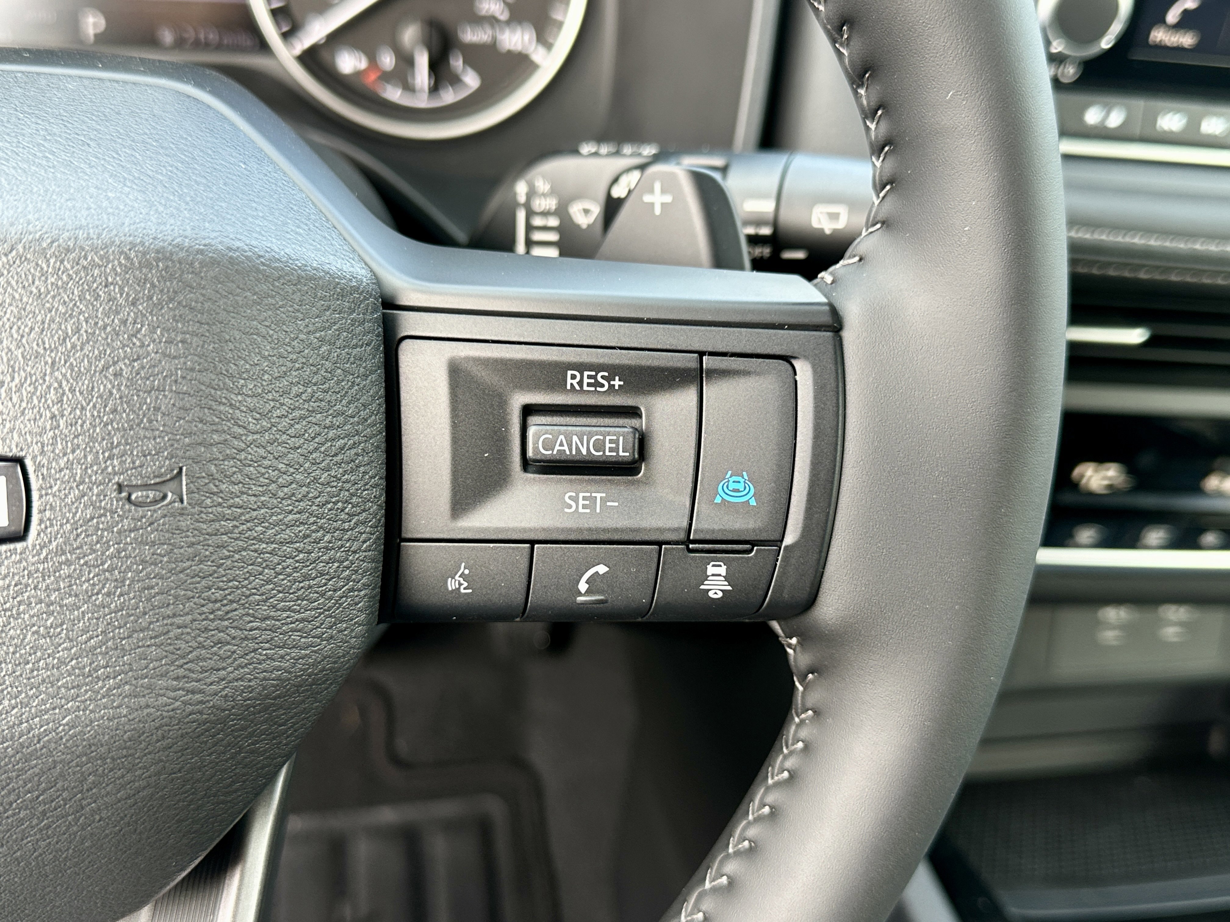 New 2026 Nissan Rogue SV AWD/4WD image 4