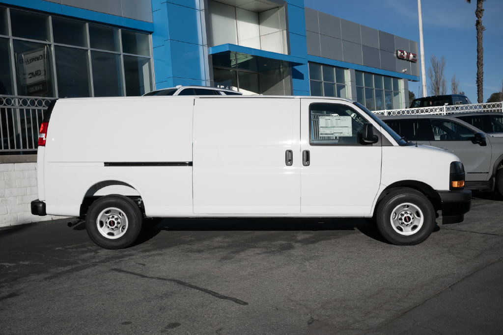 New 2025 GMC Savana 2500 Extended w/ Driver Convenience Package RWD image 3