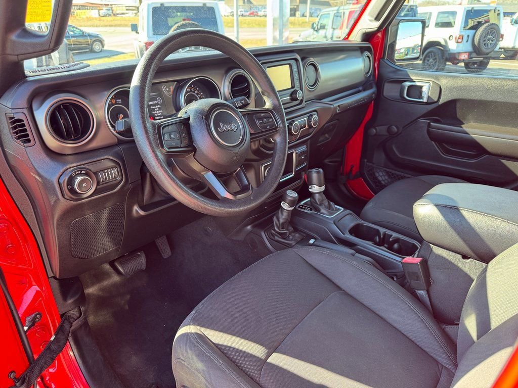 Used 2018 Jeep Wrangler Unlimited Sport AWD/4WD image 28