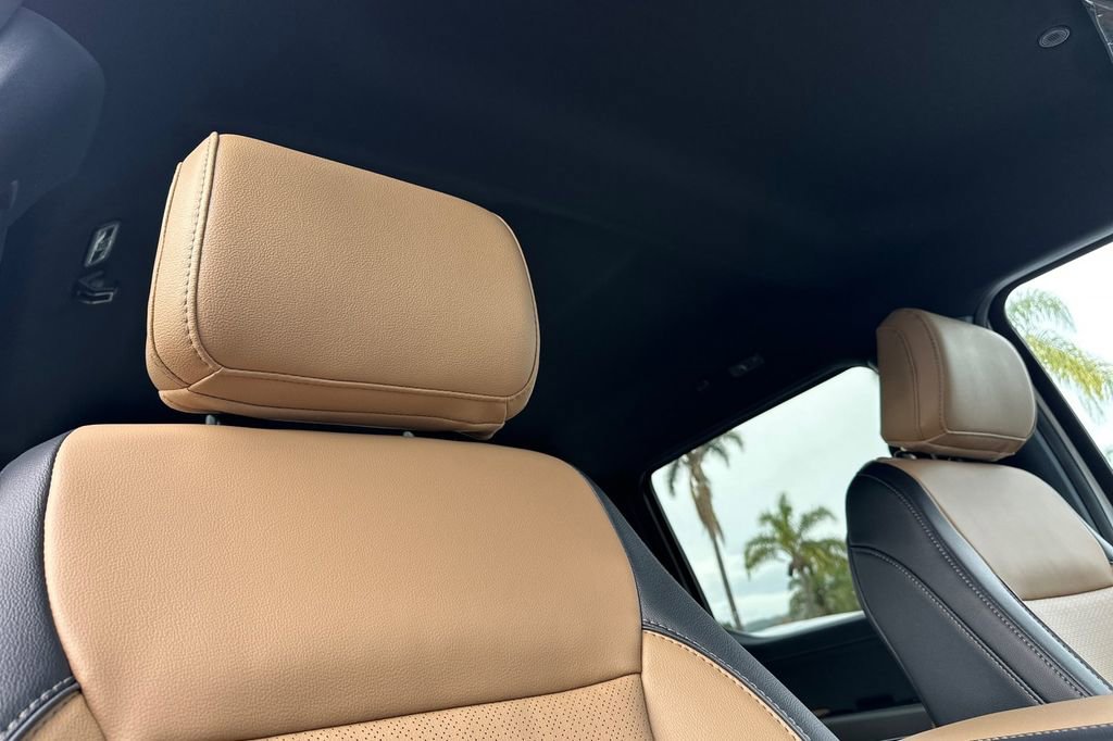 New 2026 Ford F250 Lariat w/ Chrome Package image 14