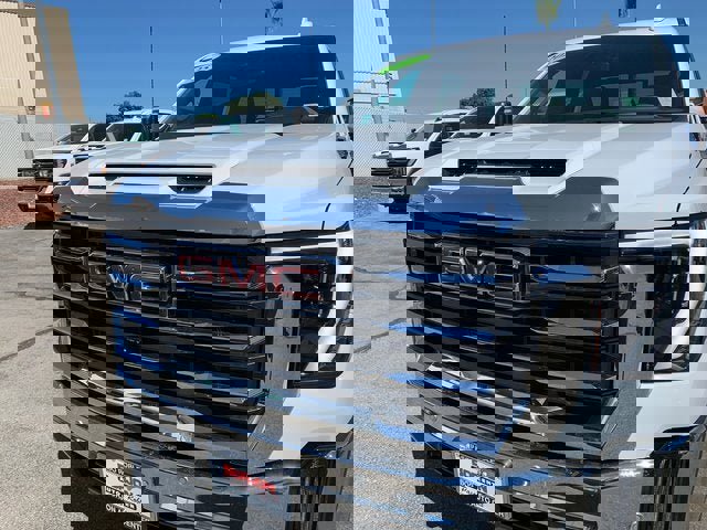 New 2025 GMC Sierra 2500 SLT w/ SLT Convenience Package image 3