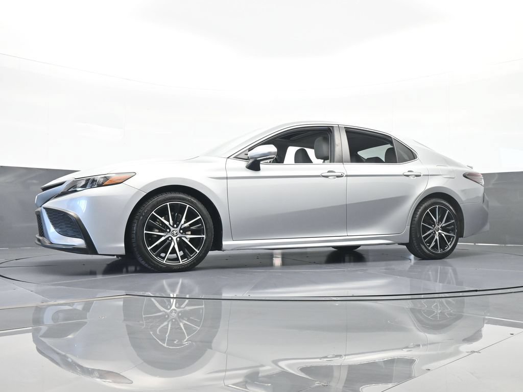 Used 2021 Toyota Camry SE w/ Cold Weather Package AWD/4WD image 53