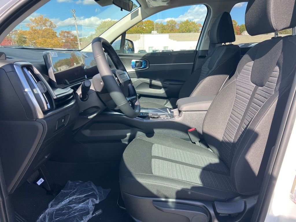 New 2026 Kia Sorento LX FWD image 8