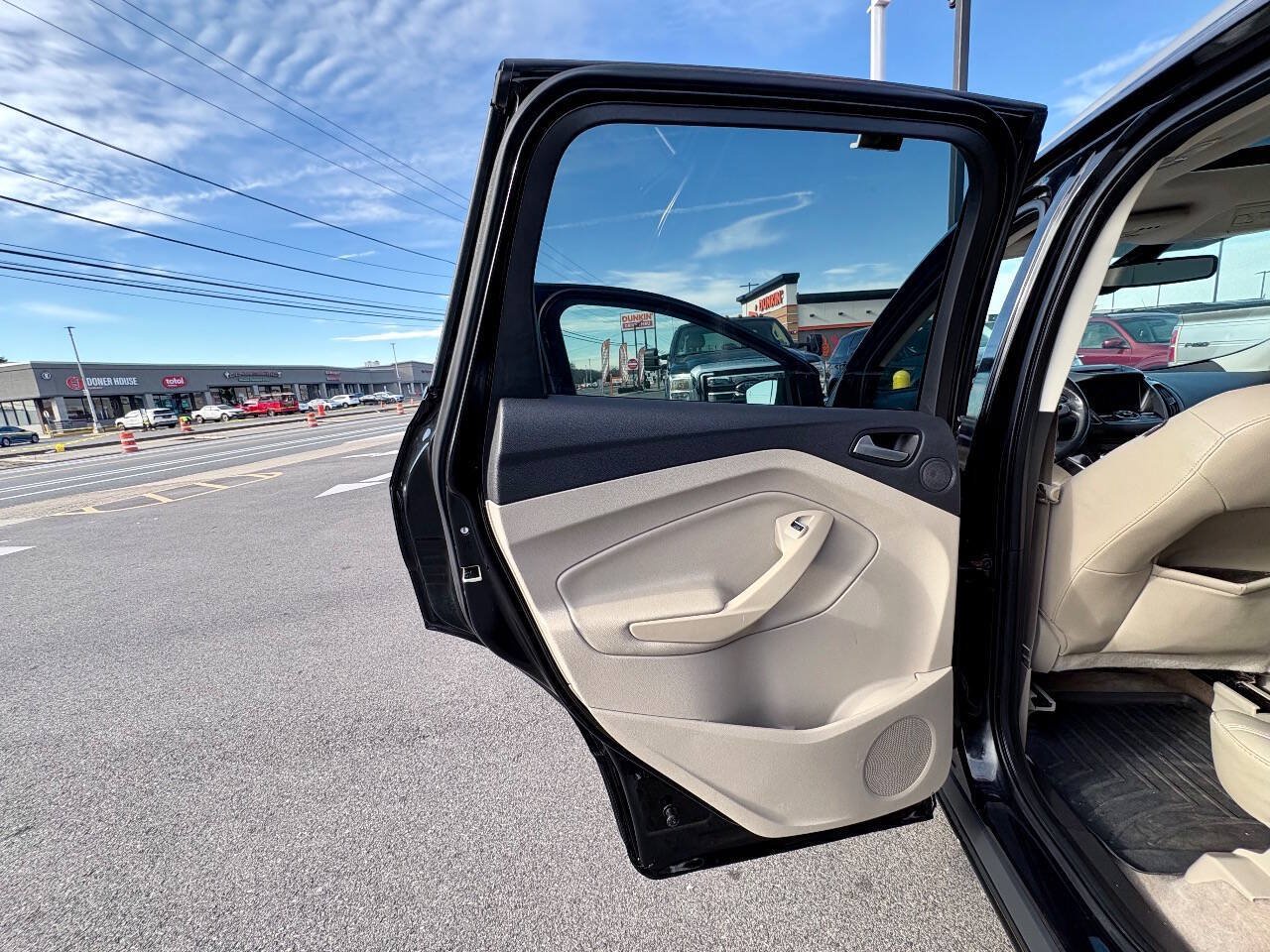 Used 2014 Ford Escape Titanium w/ Equipment Group 401A AWD/4WD image 23