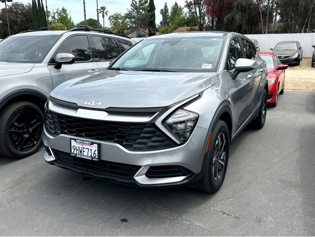 Certified 2023 Kia Sportage LX image 3