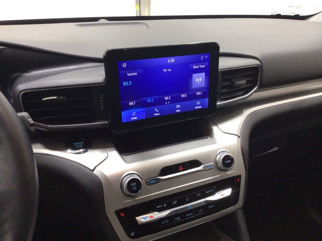 Used 2022 Ford Explorer XLT w/ Equipment Group 202A image 14