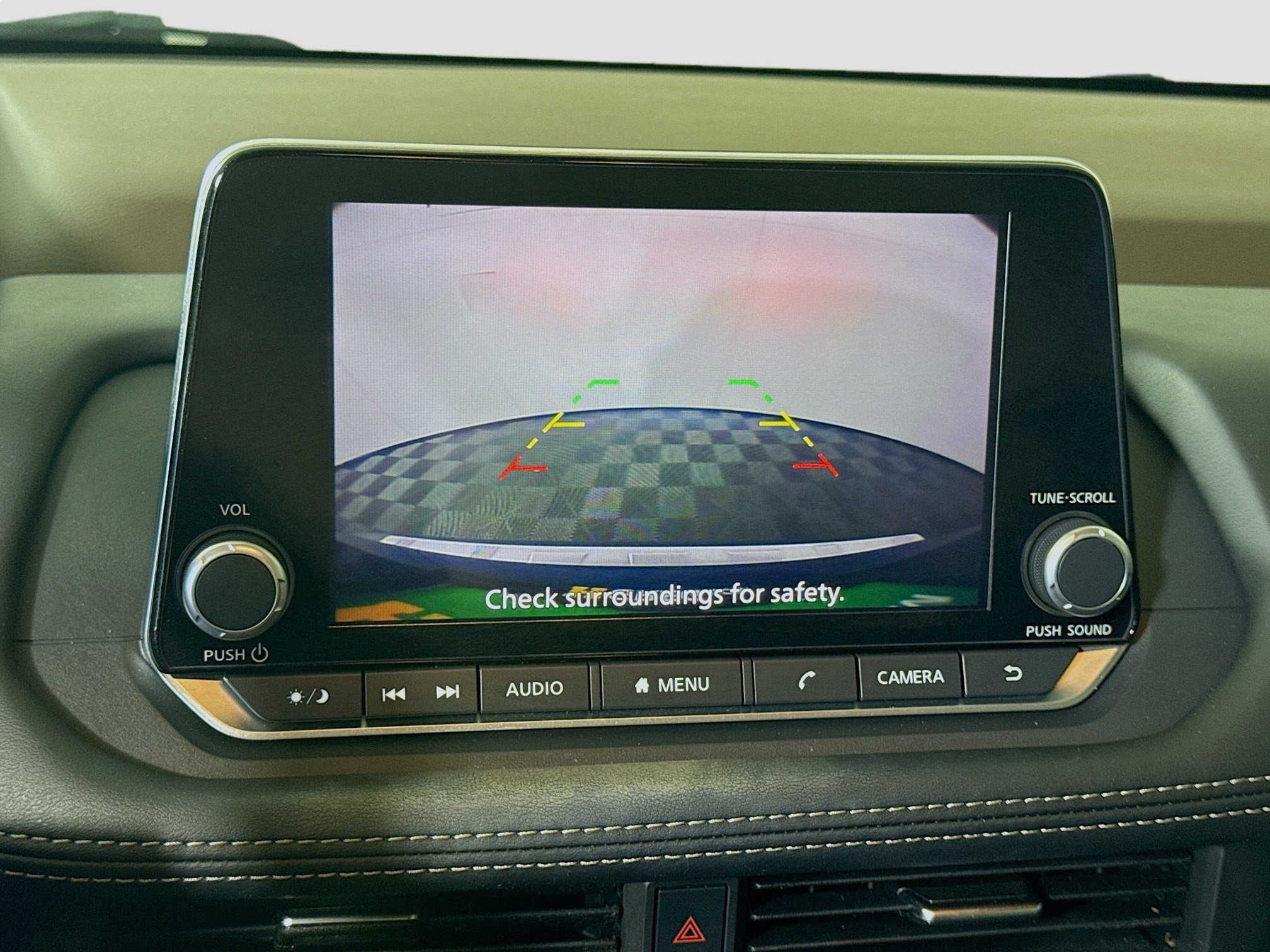 Used 2023 Nissan Rogue SV image 19