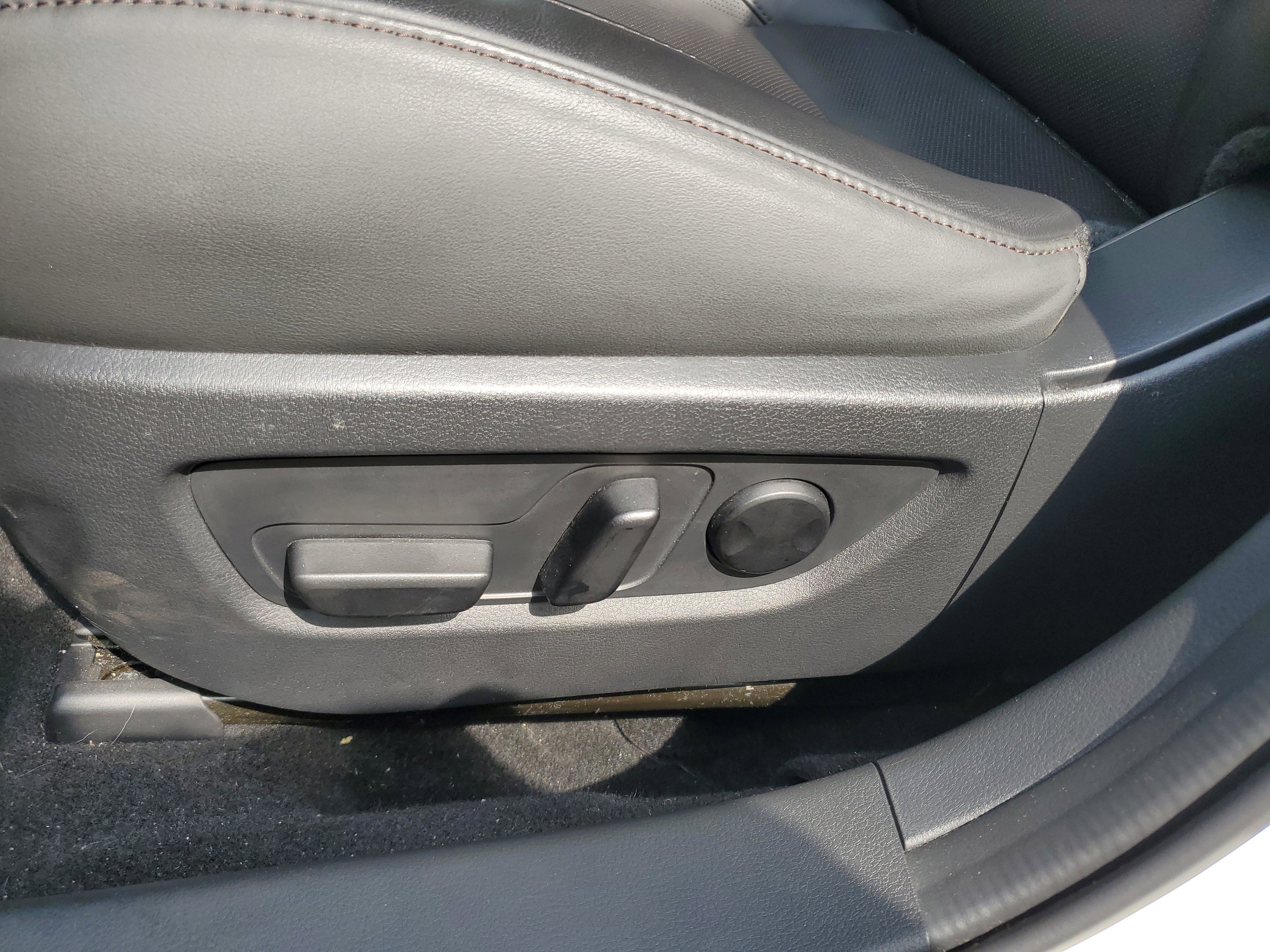 Used 2023 MAZDA CX-30 AWD 2.5 S w/ Premium Package image 17