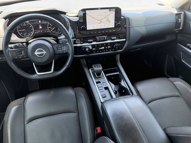 Used 2022 Nissan Pathfinder SL FWD image 16