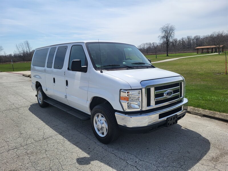 Used 2014 Ford E-350 and Econoline 350 XLT RWD image 5