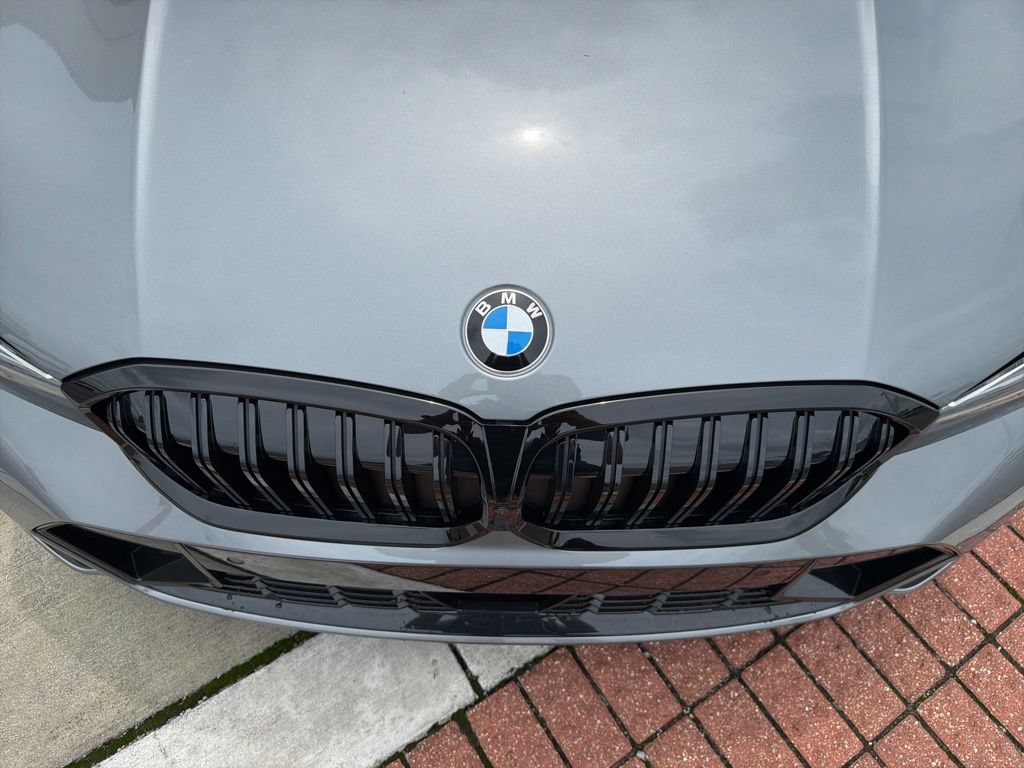 New 2026 BMW 330i Sedan w/ M Sport Package RWD image 12