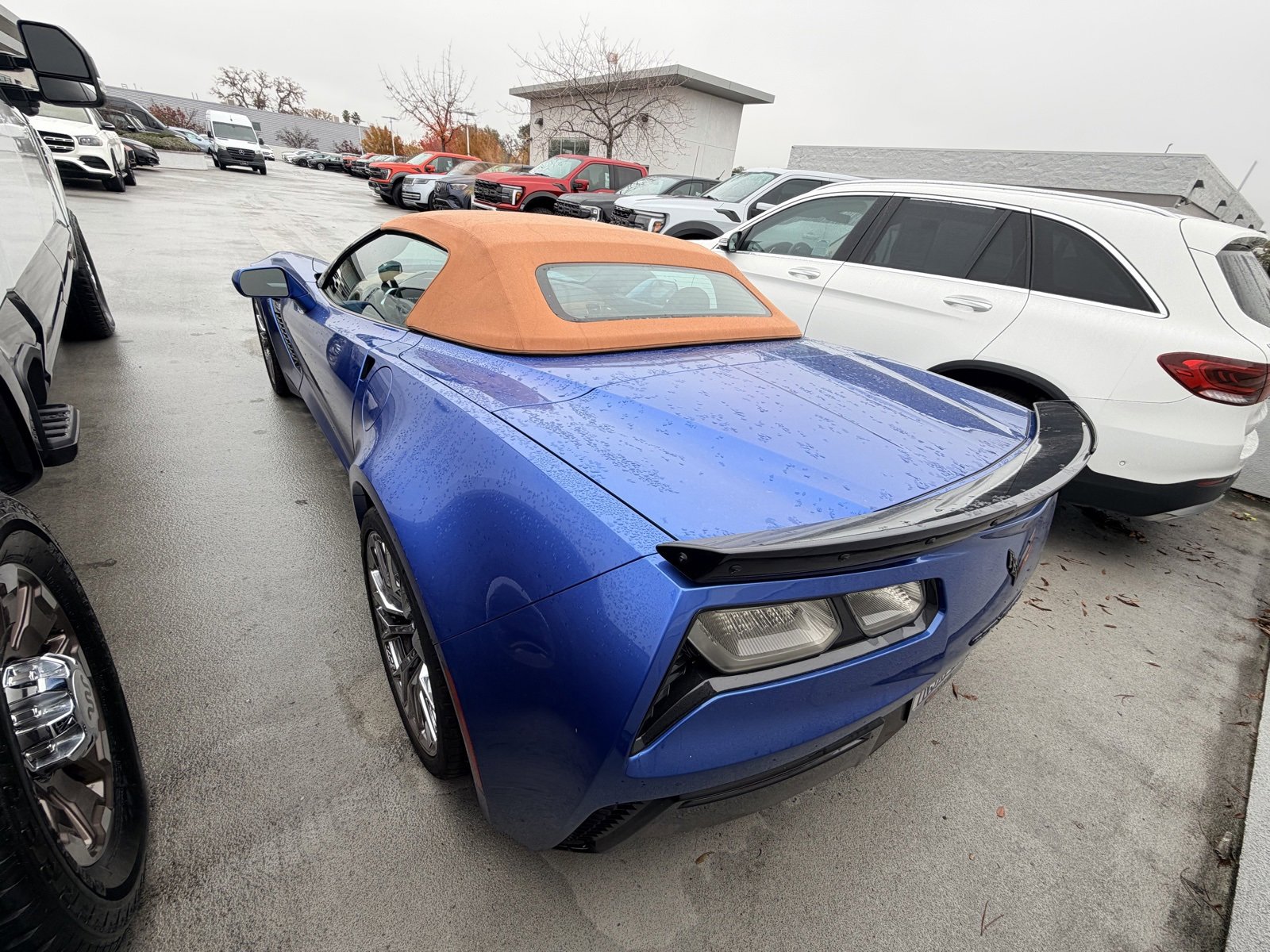 Used 2016 Chevrolet Corvette Z06 w/ 3LZ Preferred Equipment Group image 3