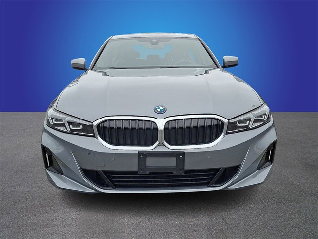 Used 2024 BMW 330e xDrive image 2