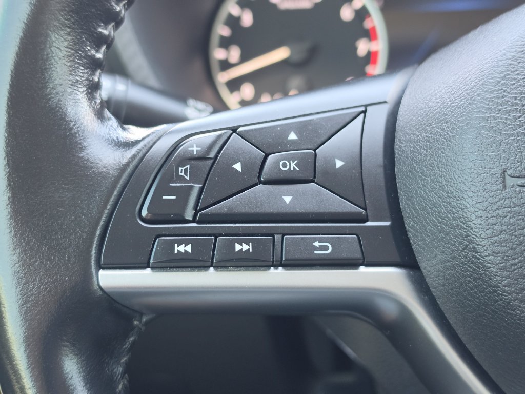 Certified 2022 Nissan Sentra SV FWD image 21