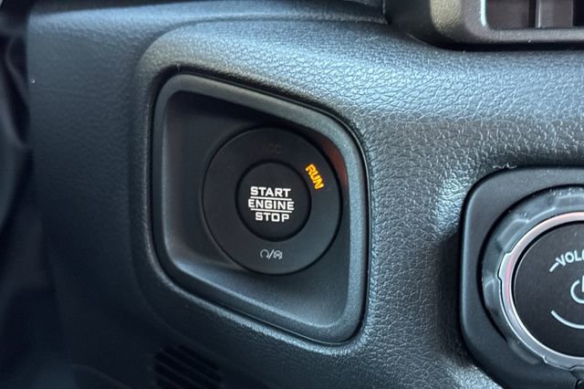 New 2025 Jeep Gladiator Sport AWD/4WD image 22