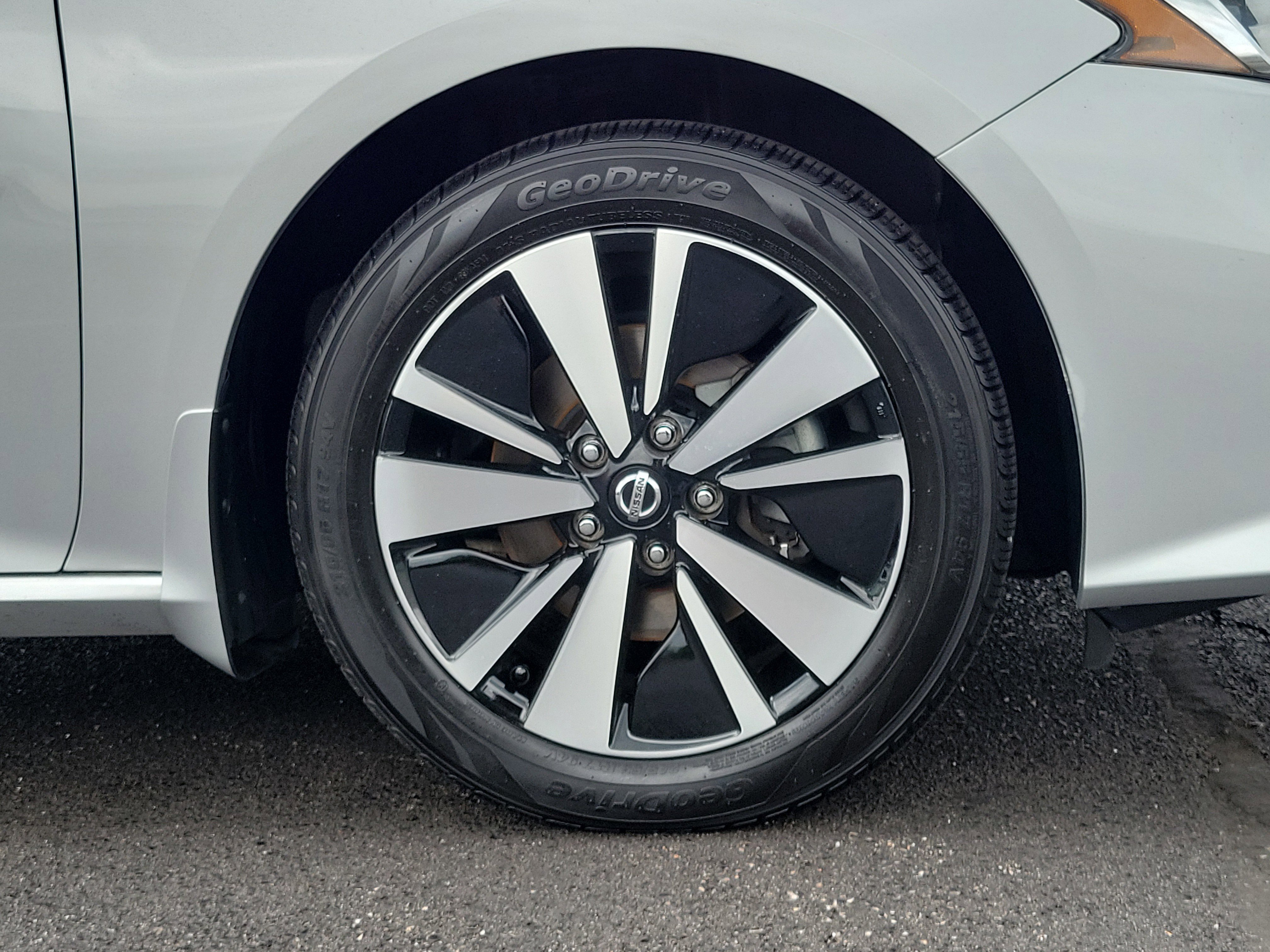 Certified 2020 Nissan Altima 2.5 SV image 5