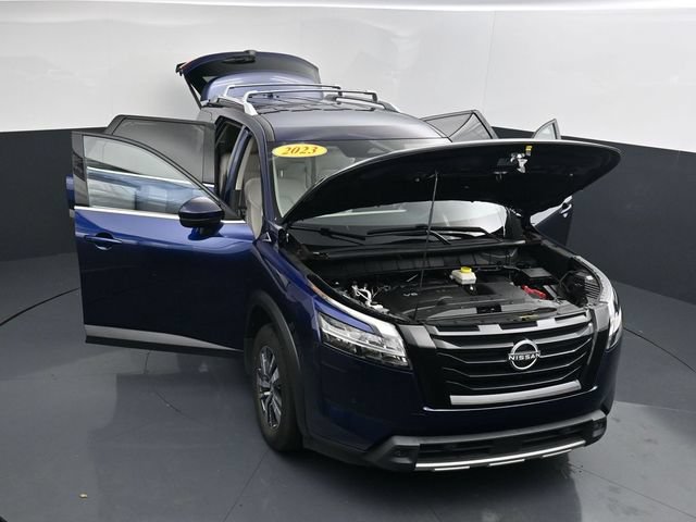 Used 2023 Nissan Pathfinder SL FWD image 46