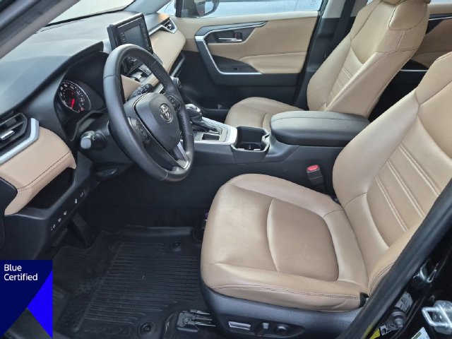 Used 2022 Toyota RAV4 XLE Premium FWD image 15