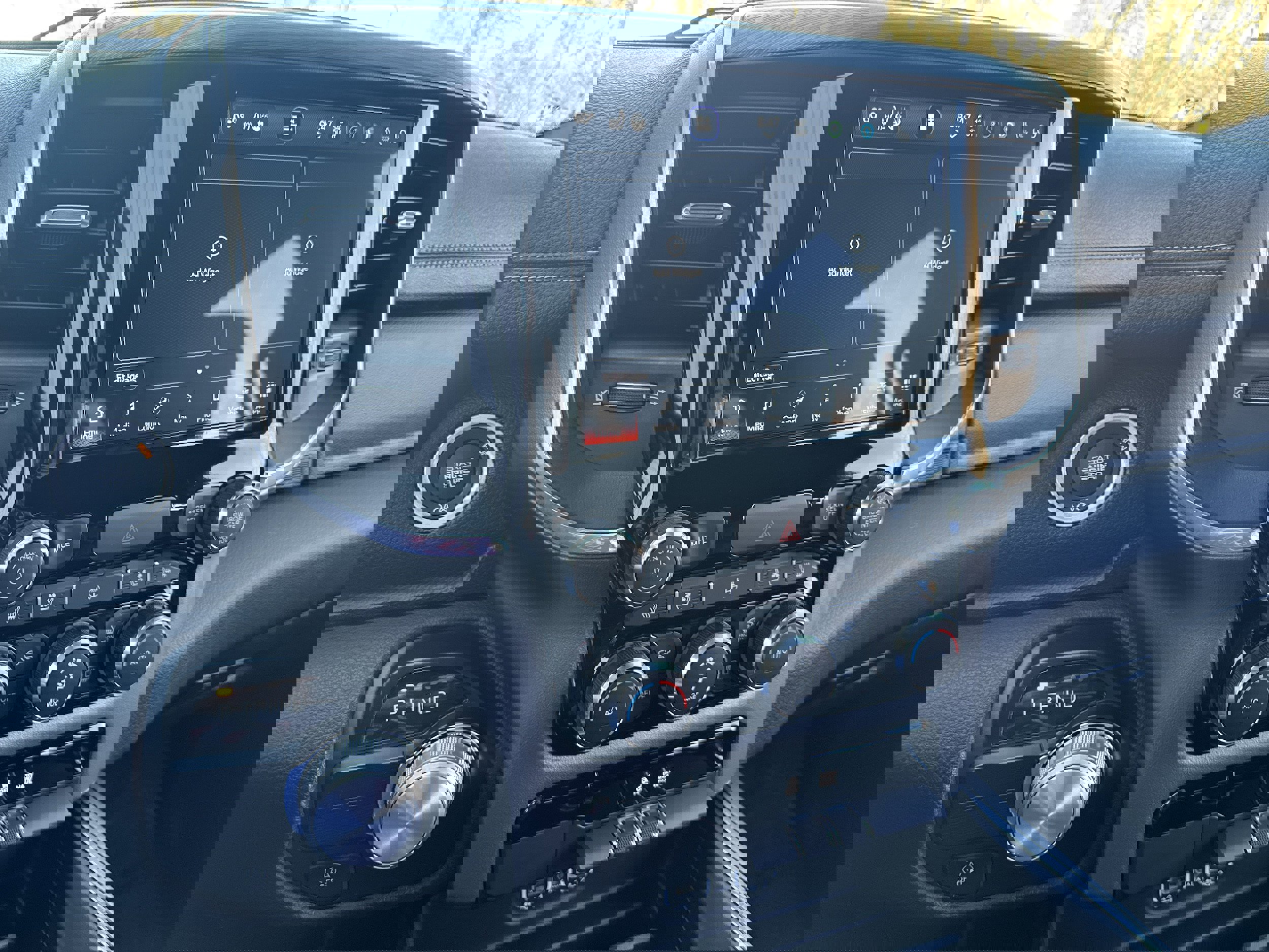 Used 2024 RAM 1500 Laramie RWD image 17