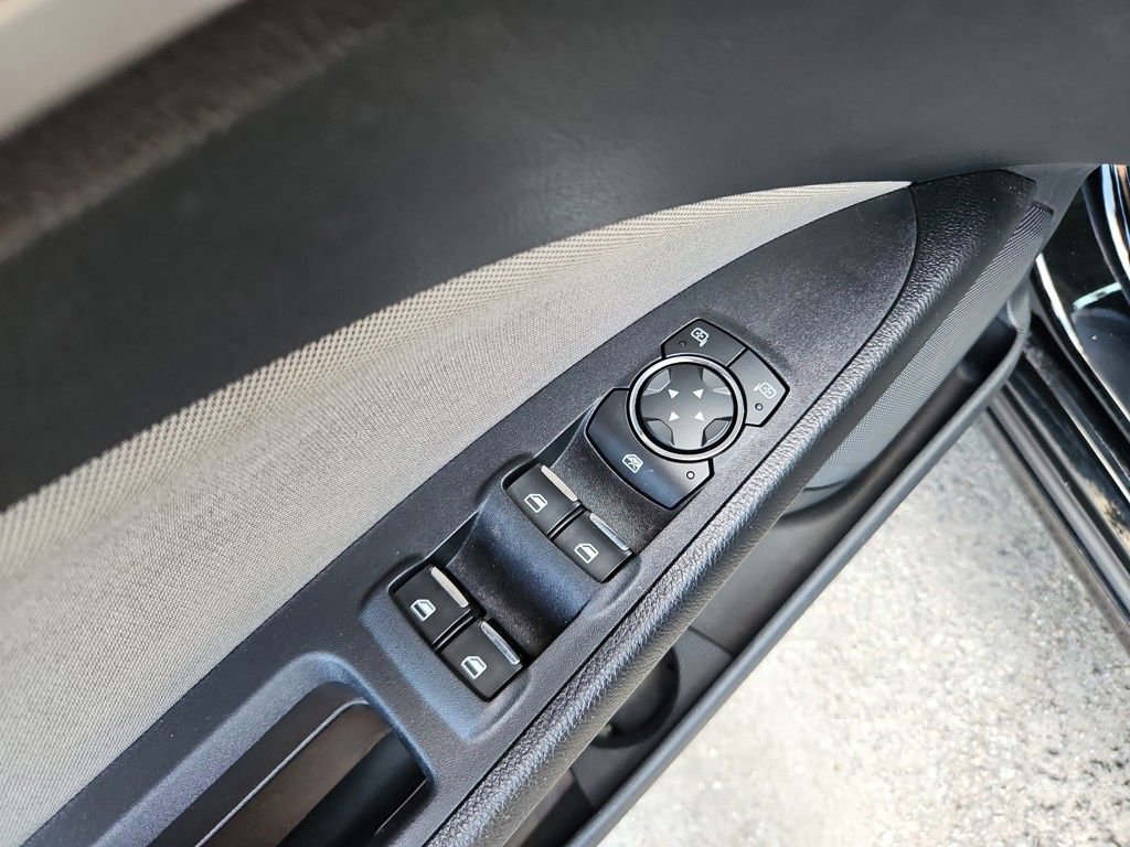 Used 2018 Ford Fusion S image 10