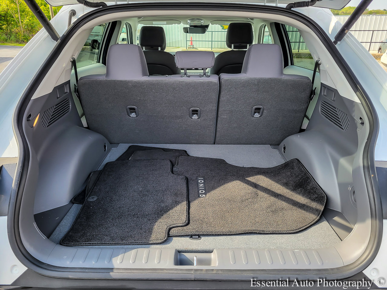 Used 2024 Hyundai Ioniq 5 SEL RWD image 28