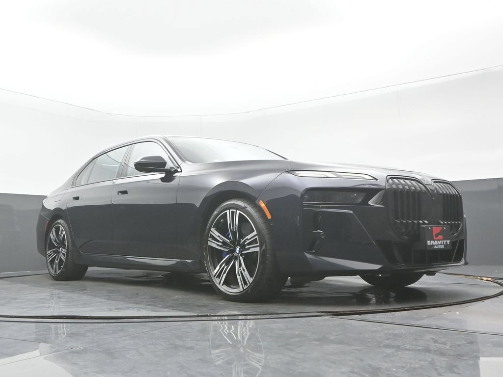 Used 2023 BMW 760i xDrive w/ Luxury Rear Seating Package AWD/4WD image 30