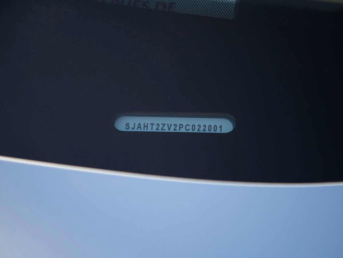 Used 2023 Bentley Bentayga Extended Wheelbase image 34