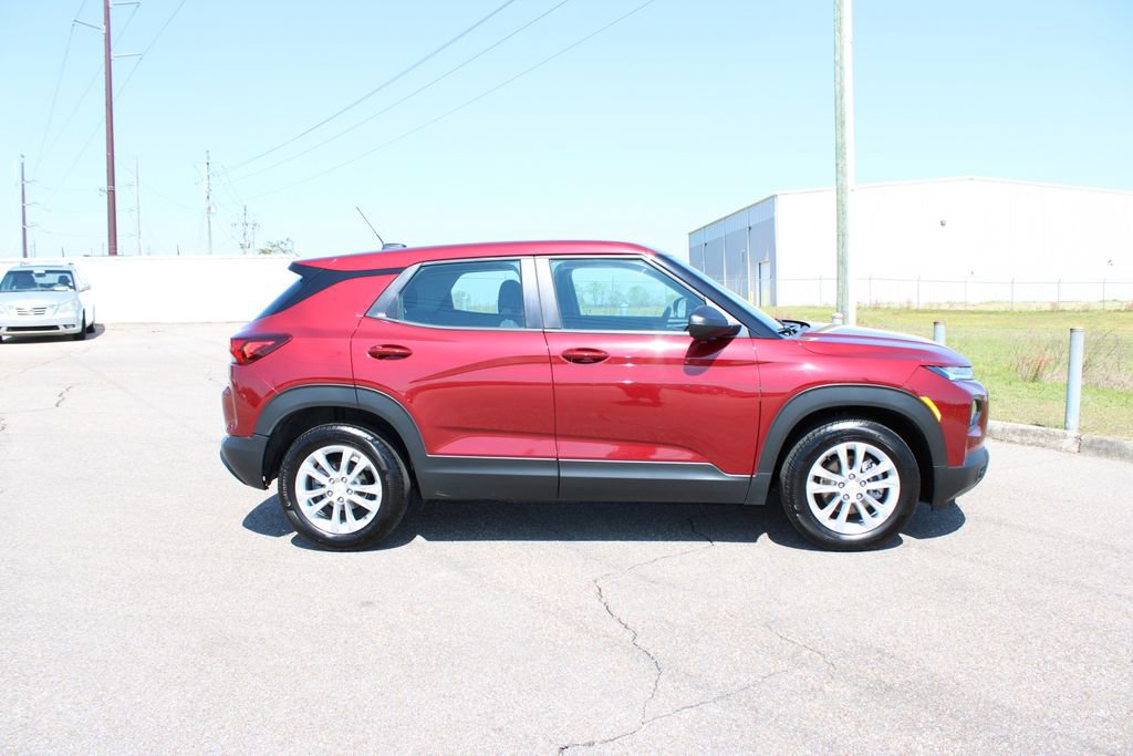 Used 2023 Chevrolet TrailBlazer LS image 16