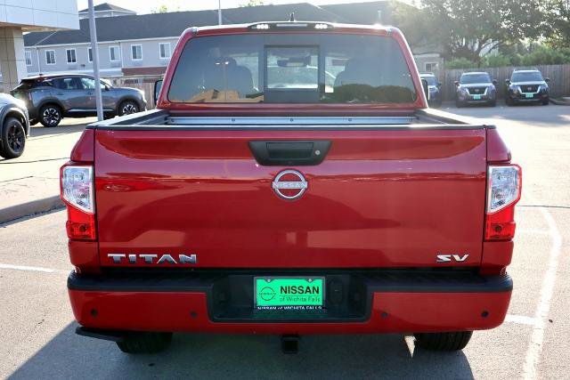 Certified 2024 Nissan Titan SV w/ SV Convenience Package image 7