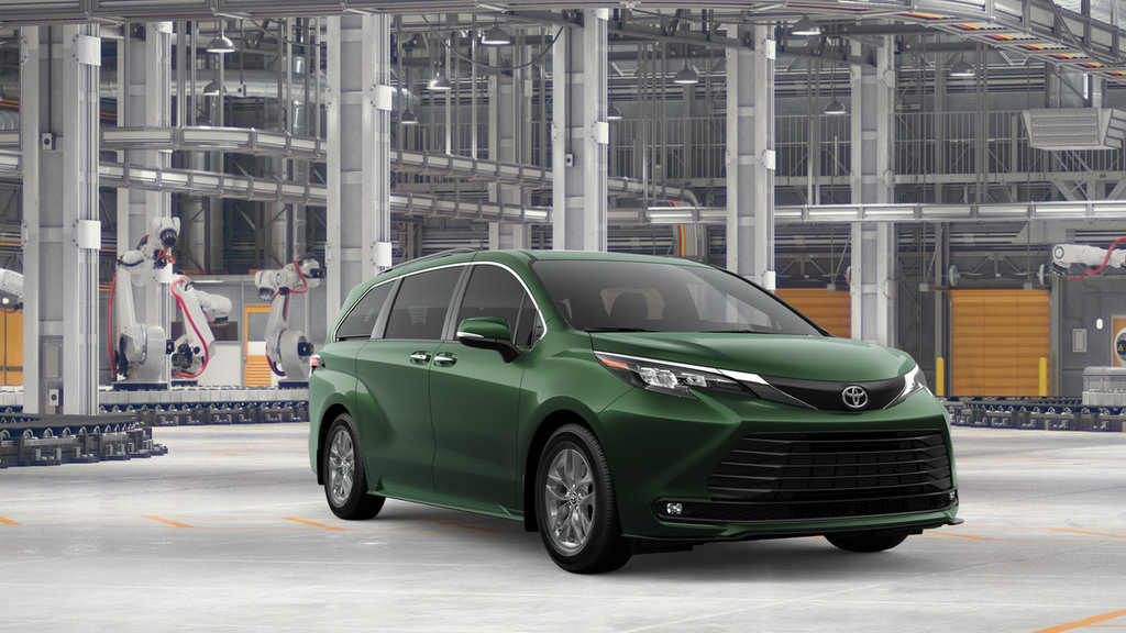 New 2026 Toyota Sienna XLE AWD/4WD image 15