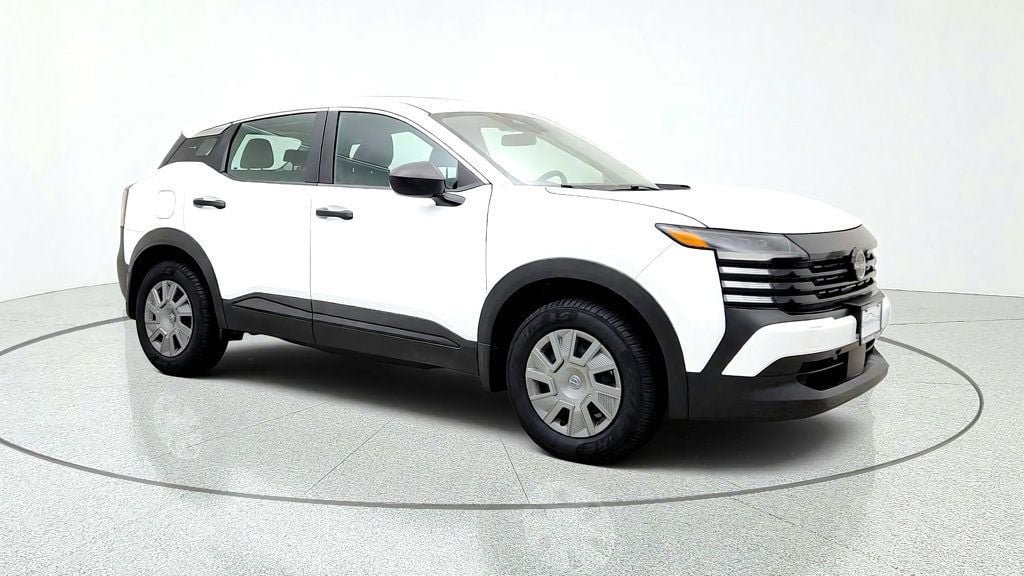 Used 2025 Nissan Kicks S AWD/4WD image 3