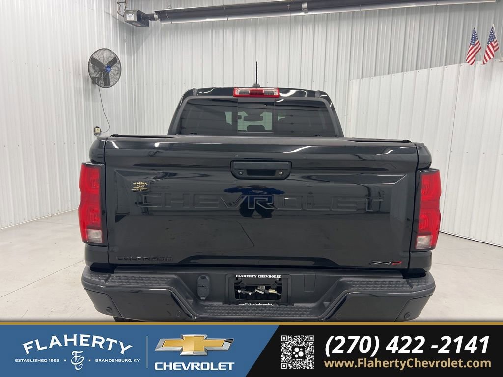 Used 2023 Chevrolet Colorado ZR2 w/ ZR2 Convenience Package III image 4