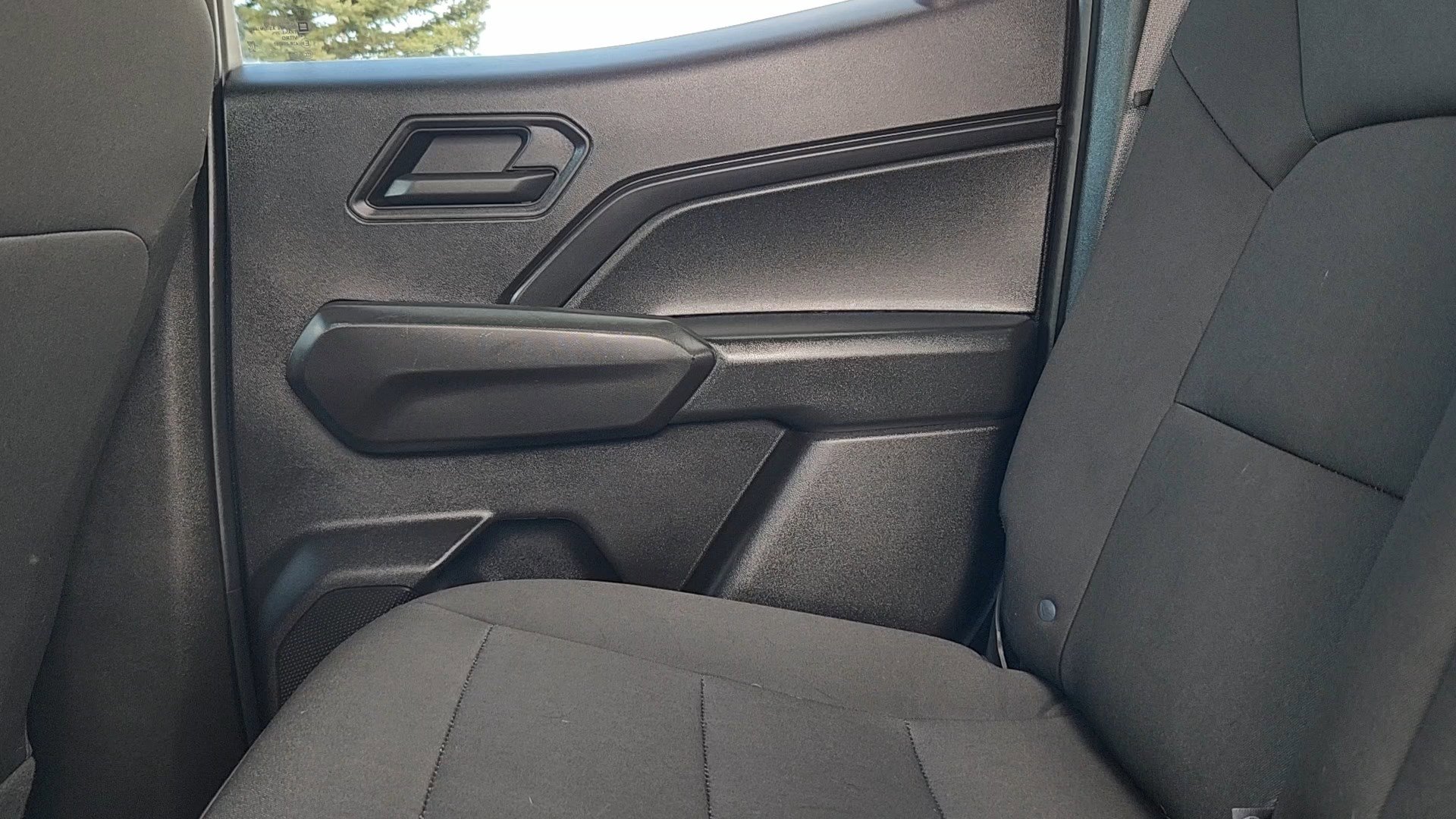 Used 2024 Chevrolet Colorado Trail Boss w/ Technology Package image 16