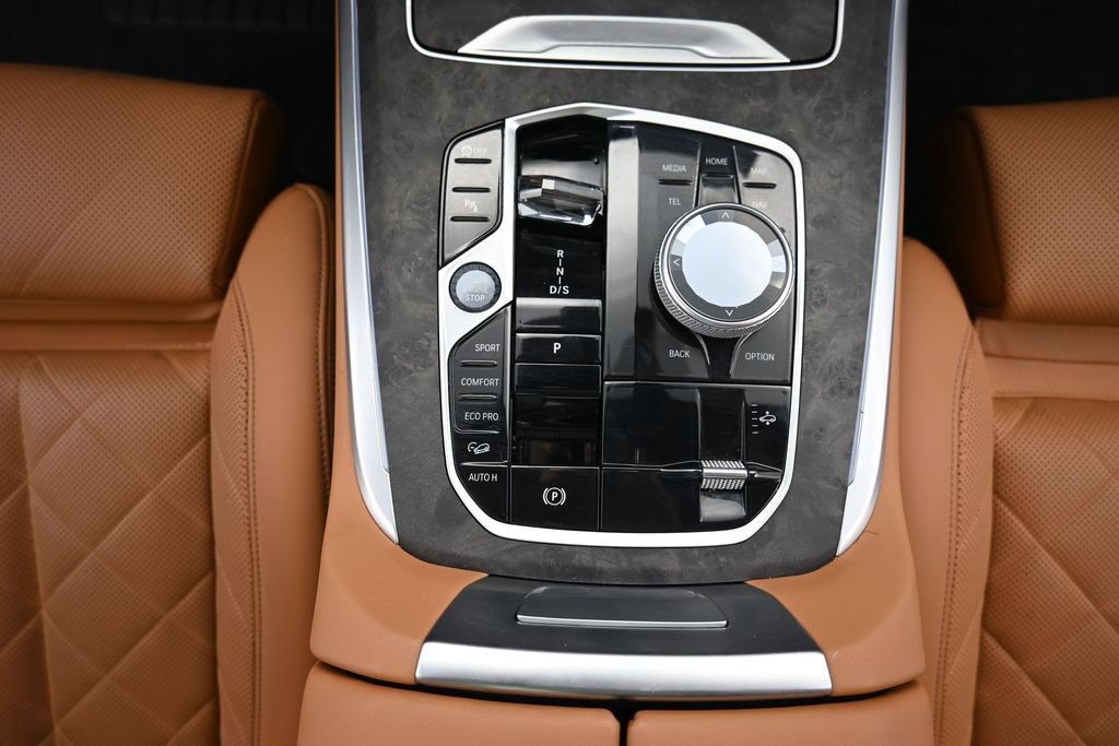 Used 2024 BMW X7 xDrive40i AWD/4WD image 15
