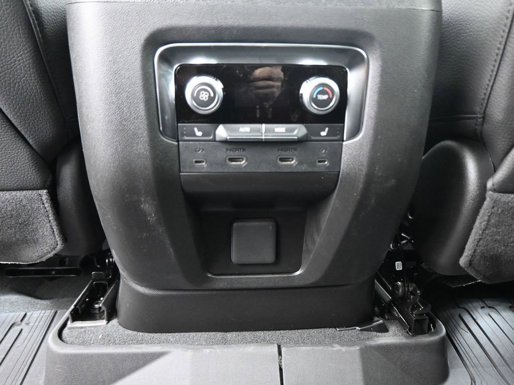 New 2026 GMC Yukon XL Denali image 23