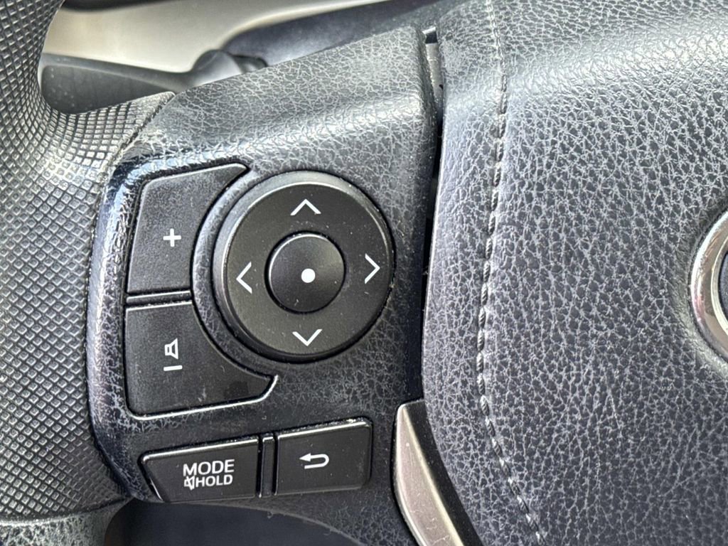 Used 2014 Toyota RAV4 LE image 24