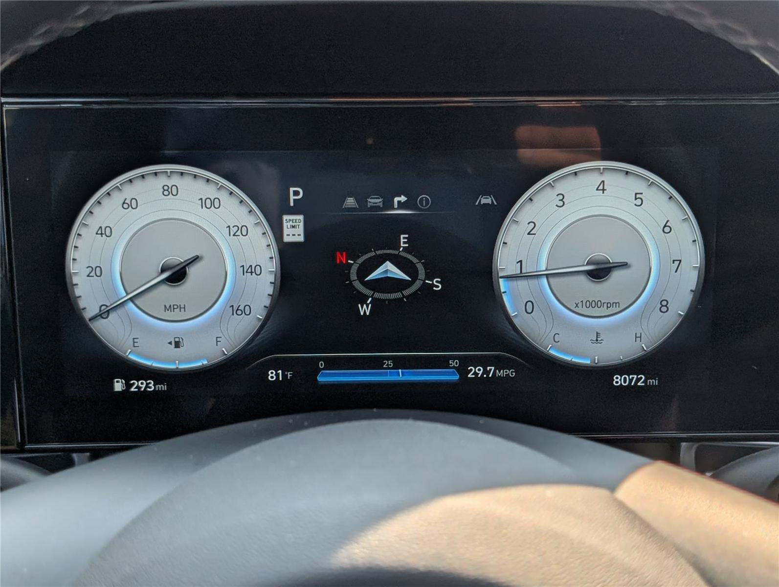 Used 2025 Hyundai Elantra Limited FWD image 32