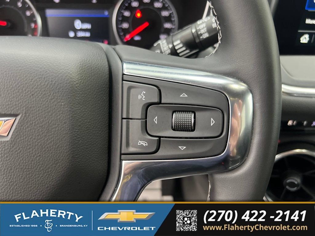 Used 2025 Chevrolet Blazer LT w/ Midnight/Sport Edition FWD image 25