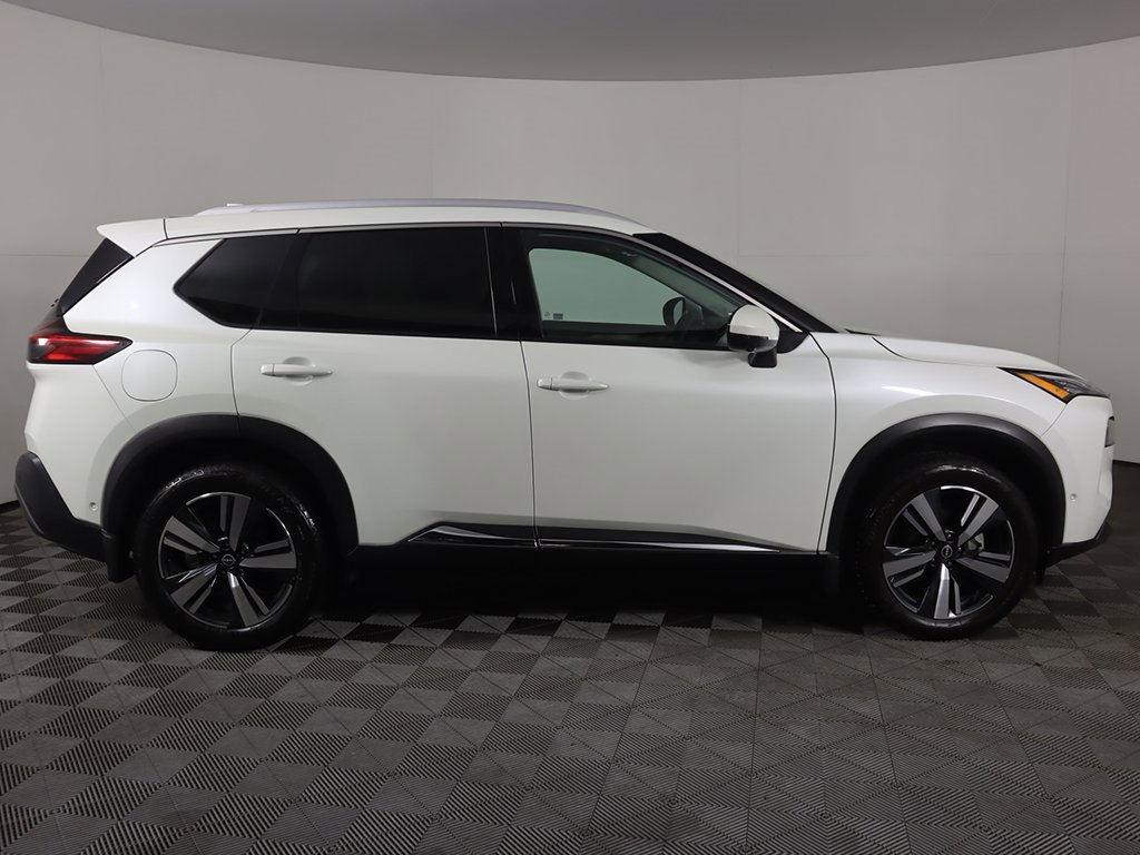 Used 2023 Nissan Rogue SL w/ SL Premium Package image 19