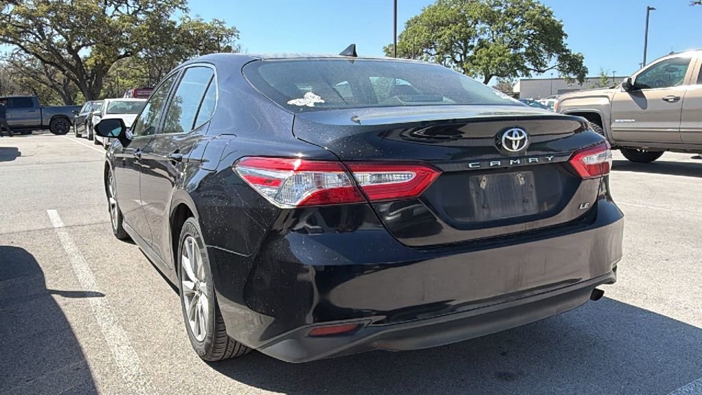 Used 2019 Toyota Camry LE image 9