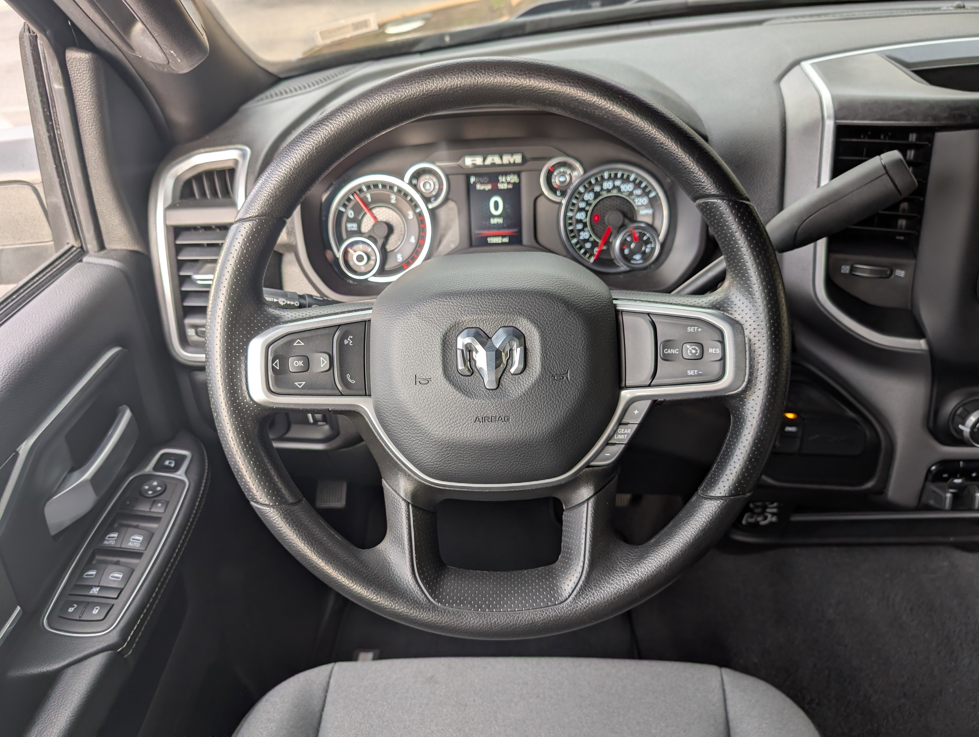 Used 2024 RAM 2500 Big Horn AWD/4WD image 22