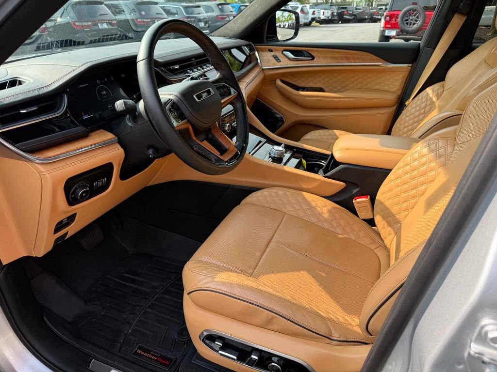 Certified 2023 Jeep Grand Cherokee L Summit AWD/4WD image 32