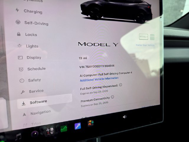 Used 2026 Tesla Model Y 2WD image 29