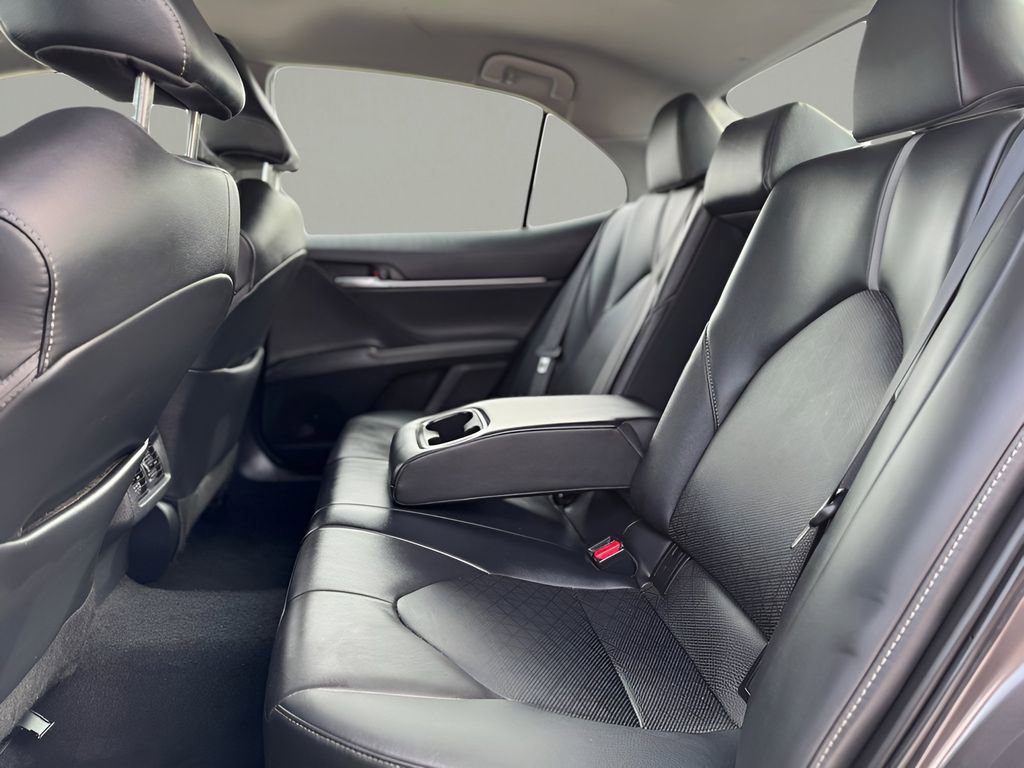 Used 2023 Toyota Camry XSE image 10