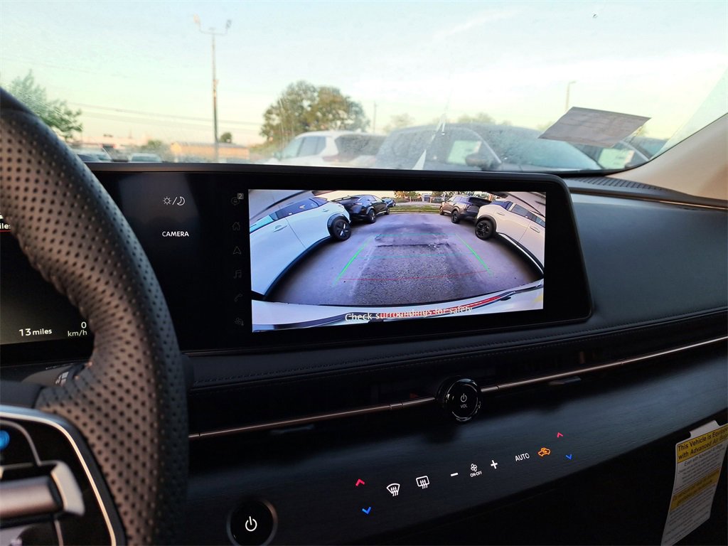 New 2025 Nissan Ariya AWD image 10