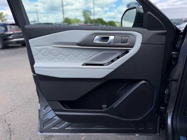 New 2026 Ford Explorer Platinum w/ LUX Leather Package AWD/4WD image 13