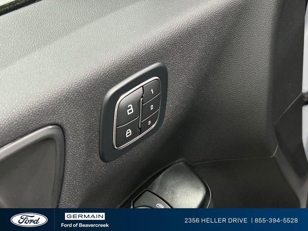 New 2025 Ford Escape SE w/ PHEV Premium Package image 15