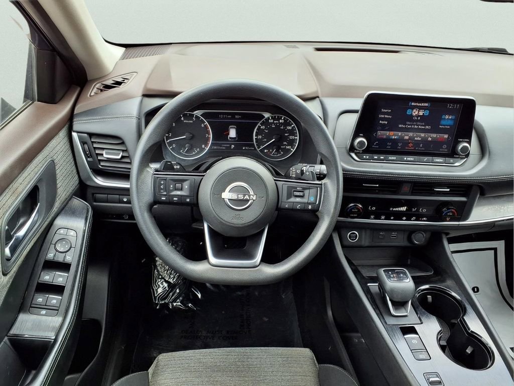Used 2023 Nissan Rogue SV FWD image 9