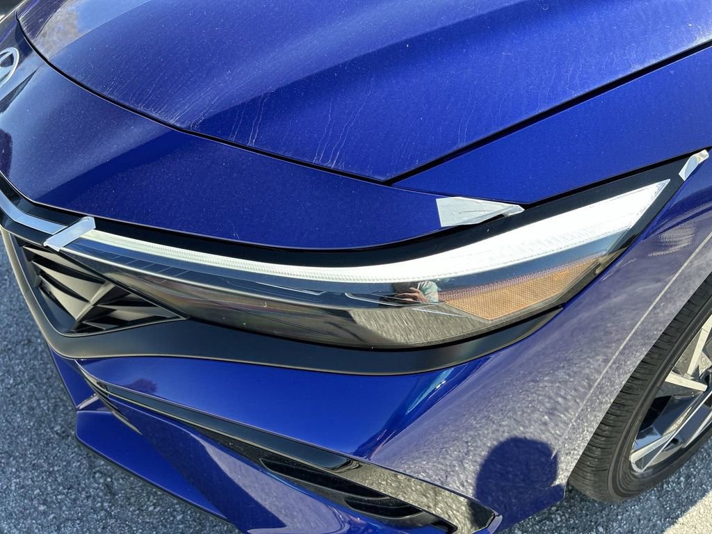 New 2025 Hyundai Elantra Limited image 15