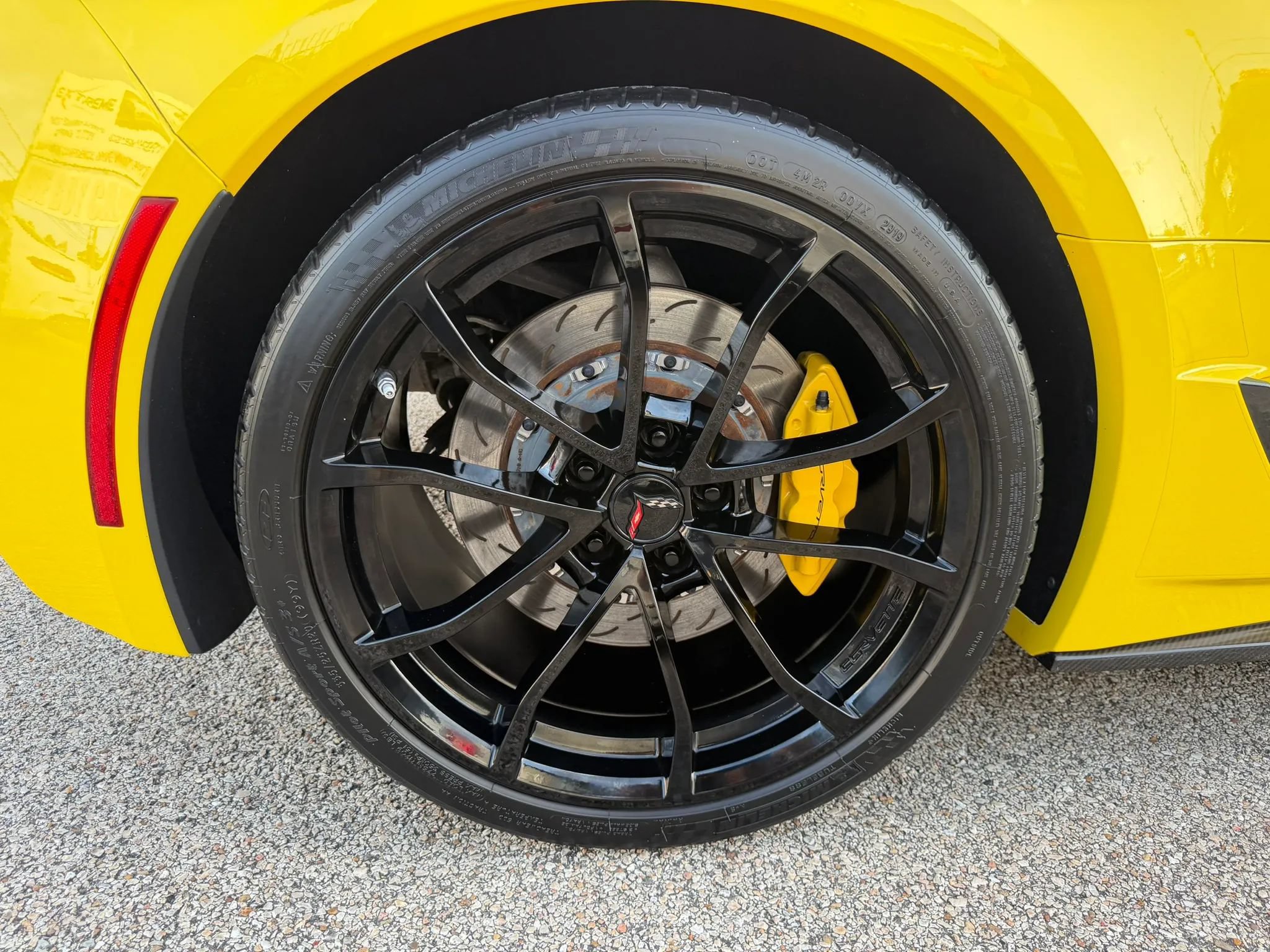 Used 2018 Chevrolet Corvette Grand Sport RWD image 24